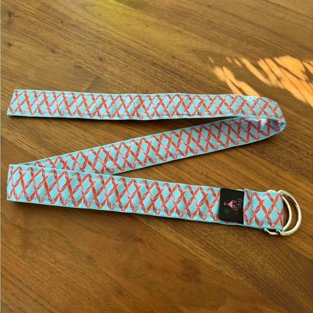 Top it Off Novelty Women's zigzag motifs Nylon Belt EUC Small 37’’